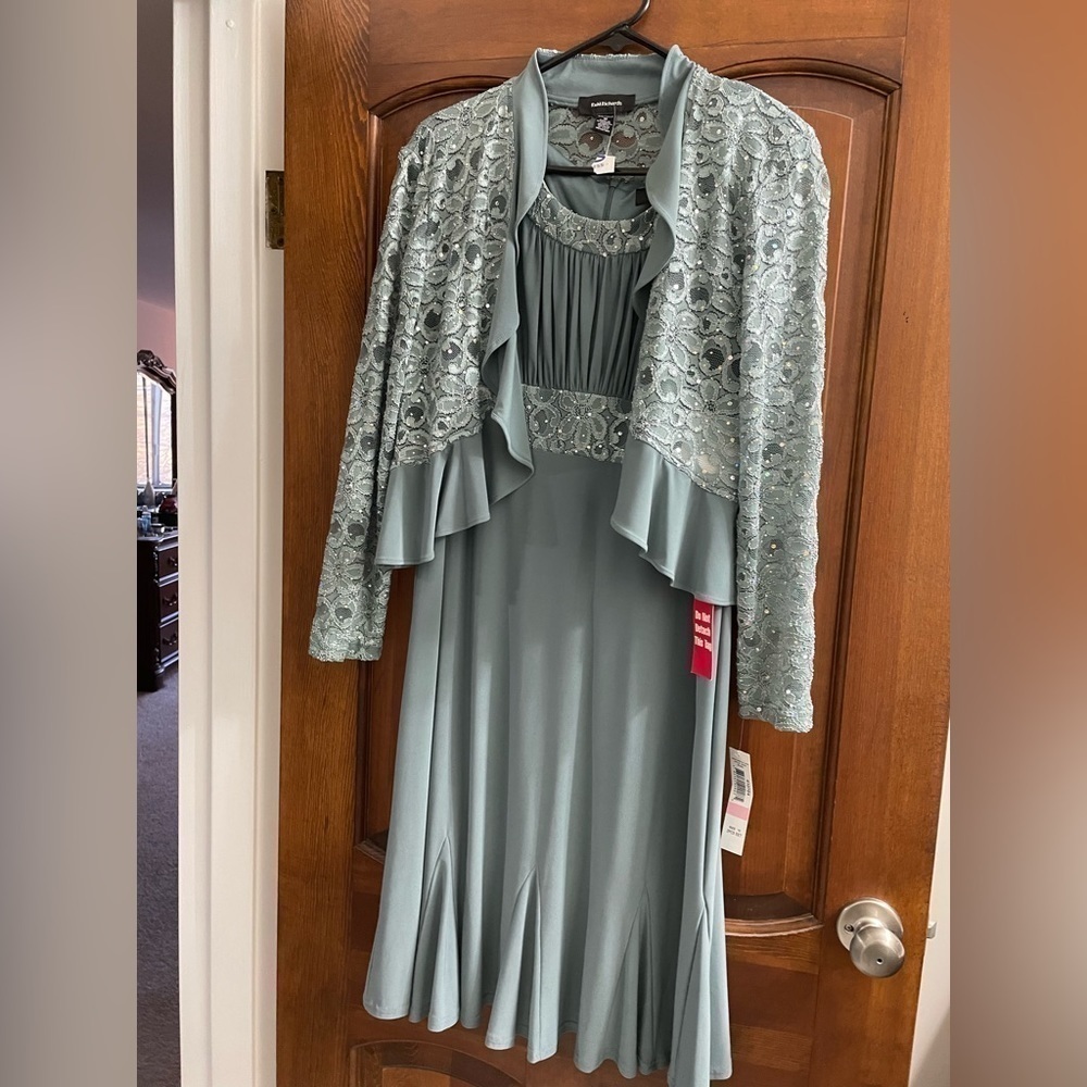 R&M Richards tow piece cook tell dress. Size 10 women’s.